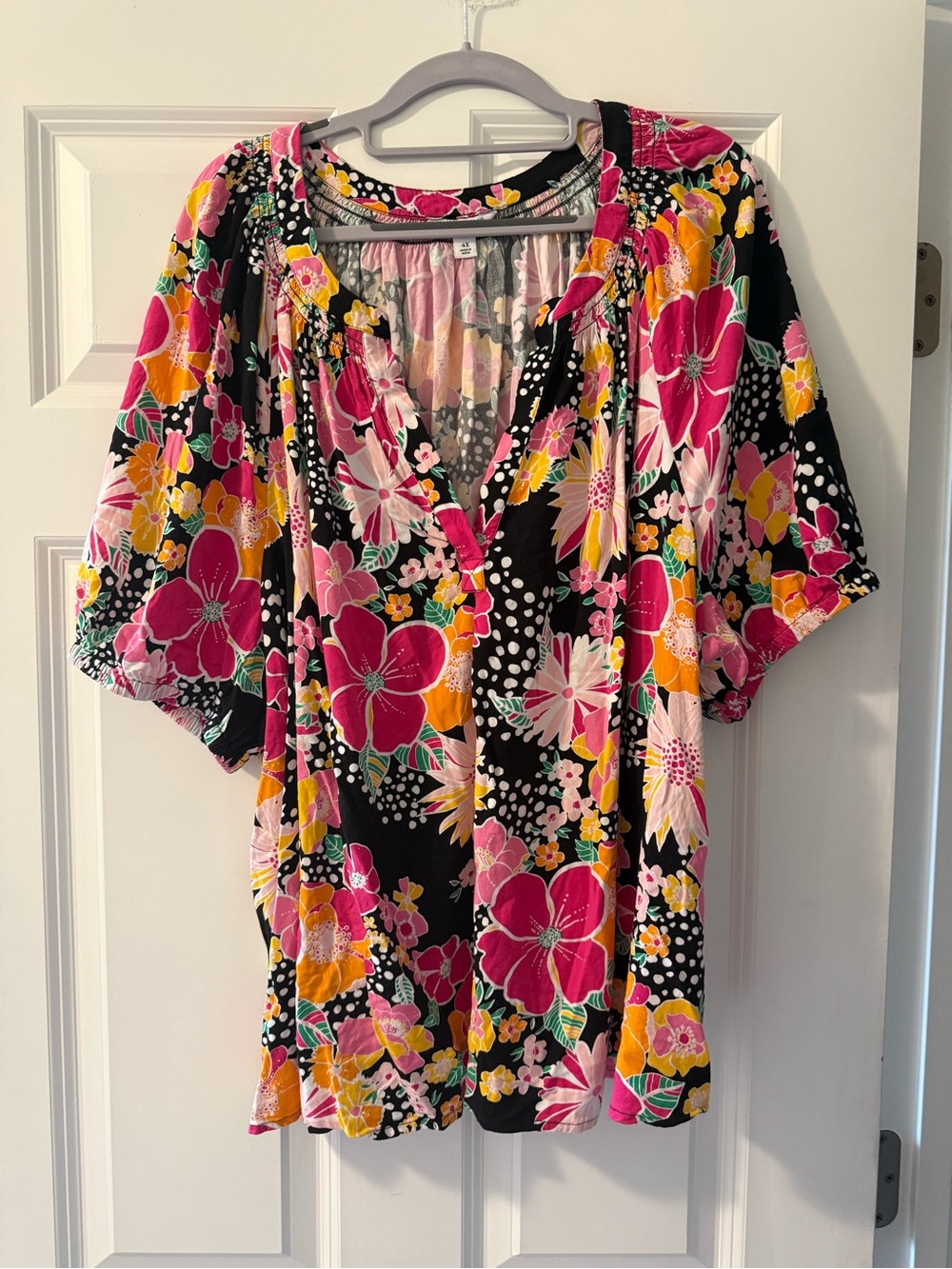 Crown & Ivy Women’s Floral V-Neck Blouse